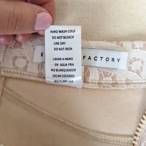 English Factory lace short mini skirt cream white blush pink nude med - Picture 9 of 15